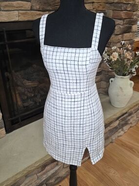Abercrombie & Fitxh Checked Square-Neck Mini Dress in White and Navy Size XSP